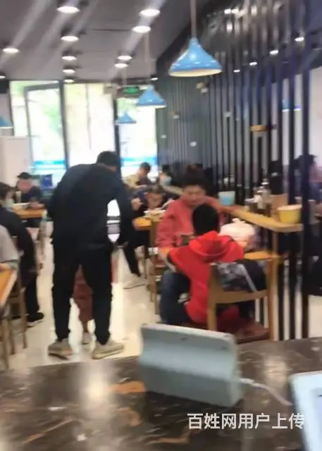 万达江畔华城A区饭店快餐店出兑 - 图片 3