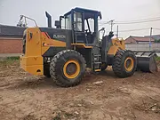 装载机龙工自家料场停工急出售两台装载机