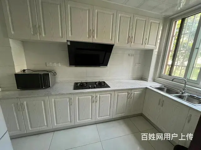出租香格里拉3楼精装99平米3室二厅一卫设施齐全 - 图片 1