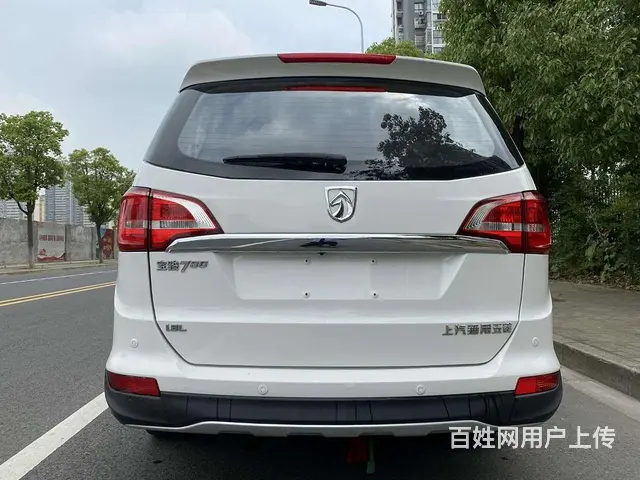 宝骏730 2017款 1.8 序列变速 豪华型7座 - 图片 8
