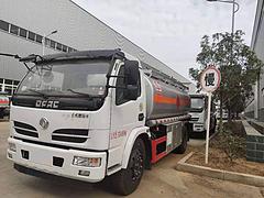 8吨油罐   流动运油车厂家直销
