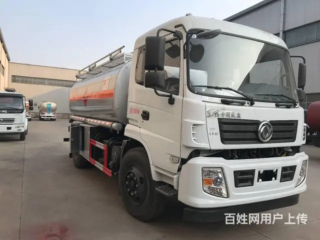 12吨东风天锦运油车12吨油罐车 - 图片 3