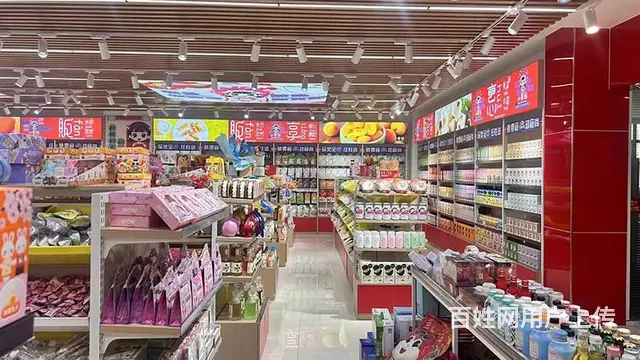 小食访零食开店用心经营，线上服务与线下体验相结合 - 图片 1