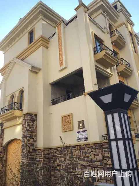 经典联排叠墅带车库带凉台赠送面积超低价出售可贷款 - 图片 2