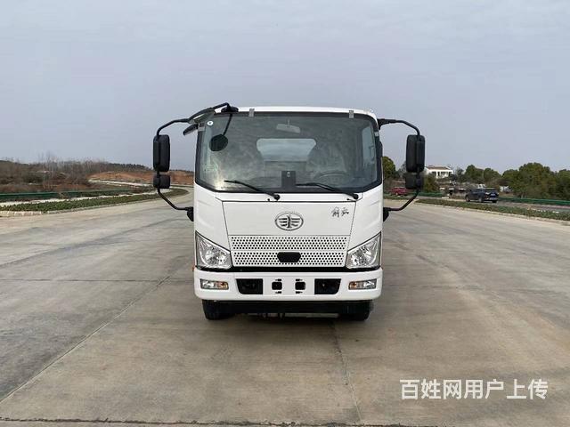 国六解放J6F满载五吨不超重油罐车 价格实惠的图片