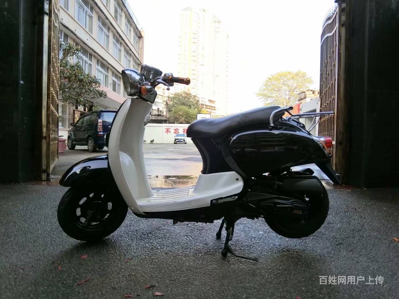 出售2019年尾六代黑色小绵羊,带合格证,车容9.