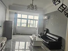 可短租可月付
