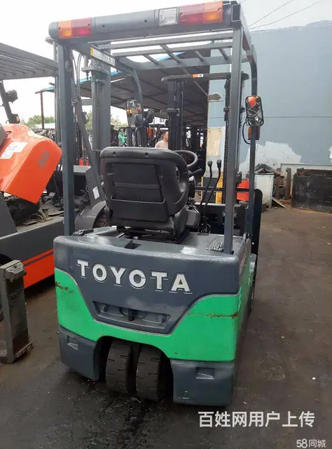 日本丰田三支点电动叉车、2吨电动堆高叉车包邮 - 图片 3