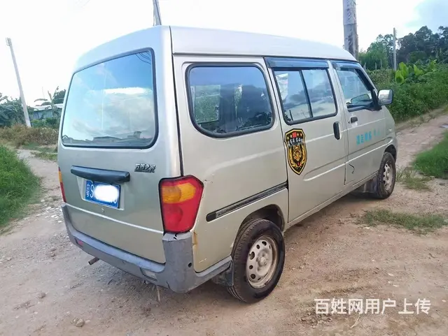 五菱之光面包车 - 图片 6