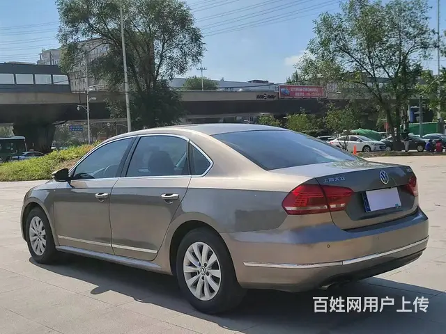 大众 帕萨特 2015款 1.8TSI 双离合 尊荣版 - 图片 9