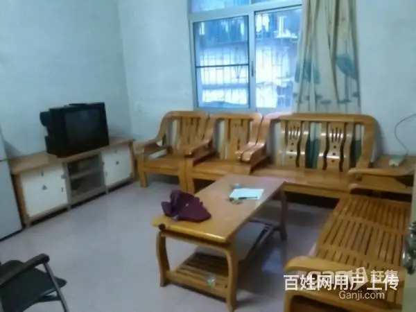 沃尔玛超市旁第二拖拉机厂 二房一厅 可停车 - 图片 1
