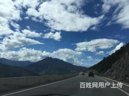 垫江汽车道路救援电话/垫江拖车/吊车/搭电的图片
