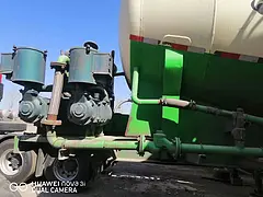 出售20年42方新科带机组 水泥罐车