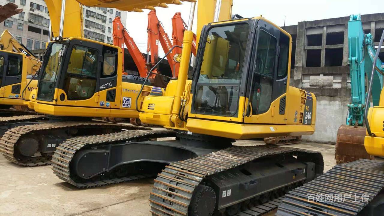 急售19年小松240-8mo二手挖掘机 直降5万