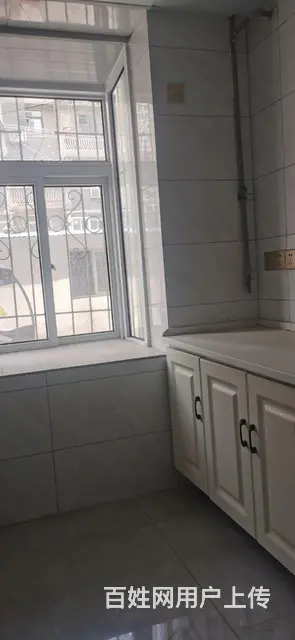 段庄广场南 地铁一号线 一楼 两室一厅户型方正全明结构 - 图片 5