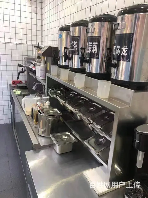 金沙江南路与金沙江南路东段交叉口15平奶茶店转让 - 图片 1