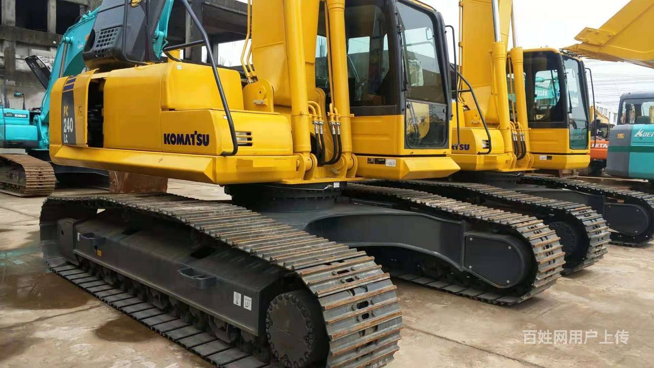 急售19年小松240-8mo二手挖掘机 直降5万
