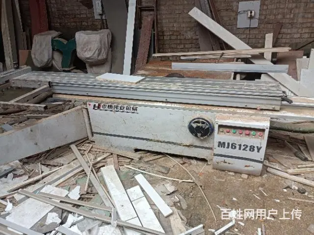 小型门厂全套生产设备，比废铁贵点打包处理 - 图片 2