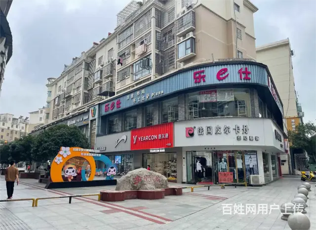 (麦子邦免费找店)新干城区步行街中心位置旺铺,人流量大可面议 - 图片 1