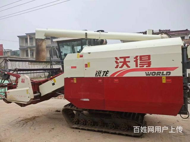 21年10月沃得收割机，120马力的图片