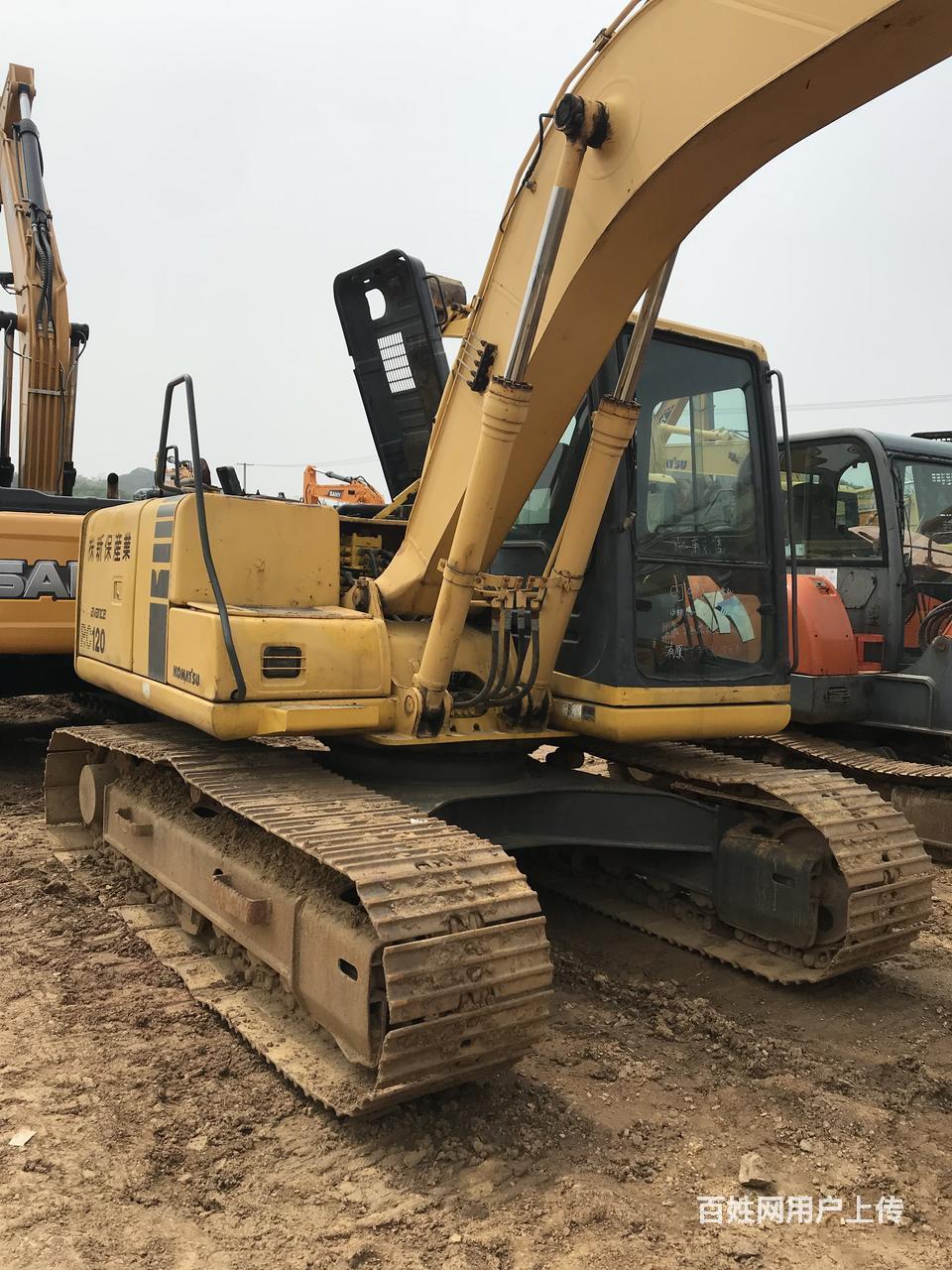 北海 转让原装进口小松120-6二手挖掘机车况良好