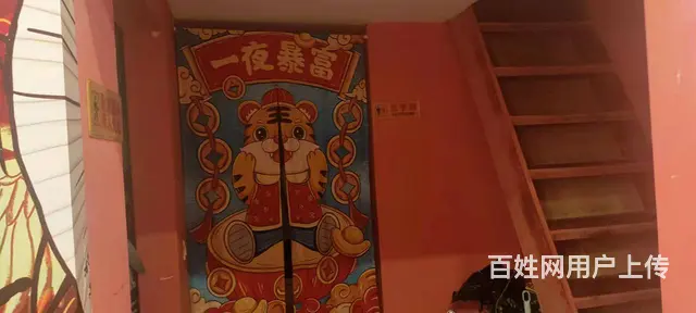 龙里县西南药都生态城龙泉花园117.78平螺蛳粉火锅店转让 - 图片 1