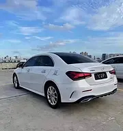 新到公司2020年奔驰A200L1.3T运动版顶配