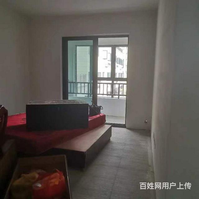 龙泉苑小区新房对外出租的图片