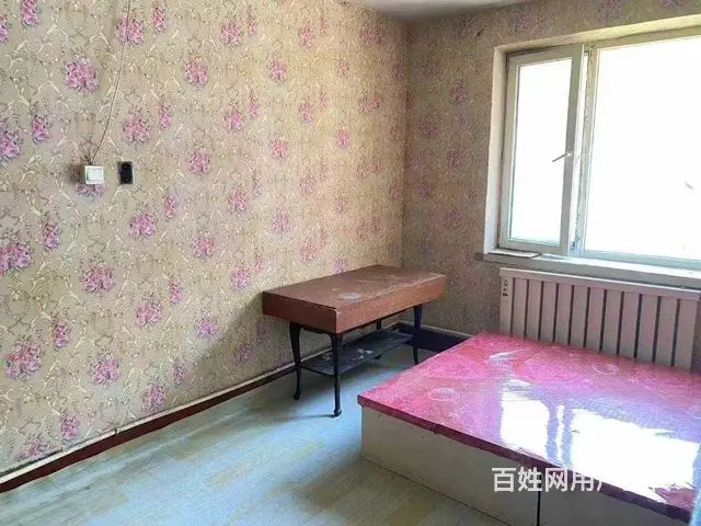 近中街恒隆广场，2楼 翠华小区550元/月押一付一包WiFI - 图片 2