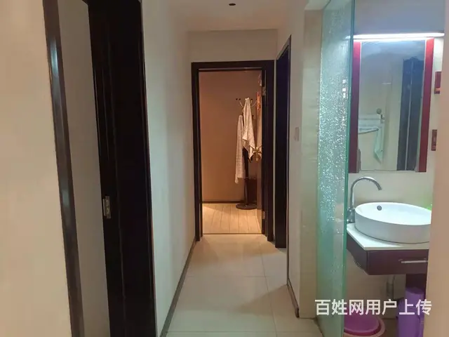 蝴蝶花园大房子出售 四室两厅 - 图片 8