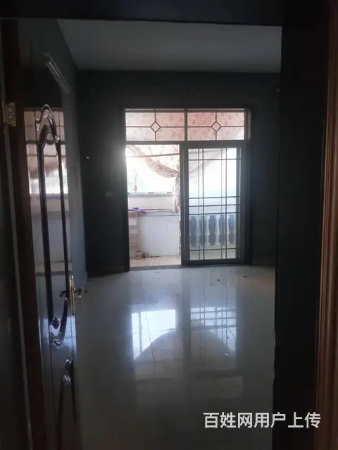 出租蕲春齐昌大道临街门面，精装设施齐全有停车场，周围三所学校 - 图片 3