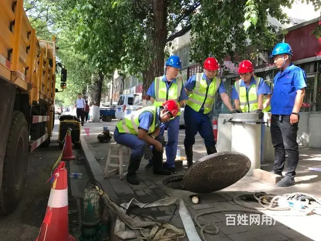 禄劝县抽粪公司专业承接小区单位化粪池污水池污水沟清理清淤 - 图片