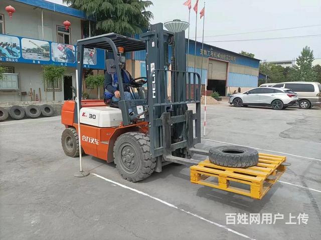 宝鸡哪里免费培训叉车的图片