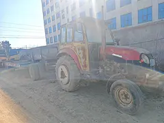 中挖拖车