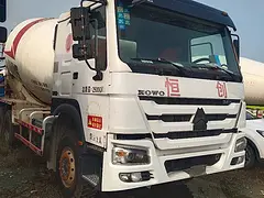 荆门急卖15年二手豪沃搅拌车 大12方国四