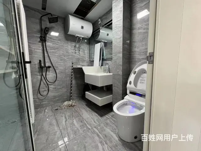同仁小区6楼，73平，非顶楼 - 图片 1