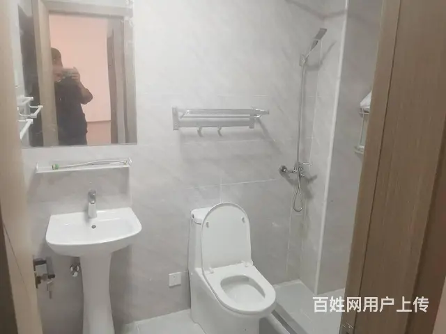 枫尚学府 普通住宅2厅 中等装修 - 图片 1