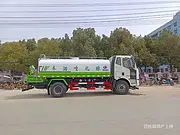 解放14方洒水车 哪里有卖14方抑尘洒水车的现车五千抵一万