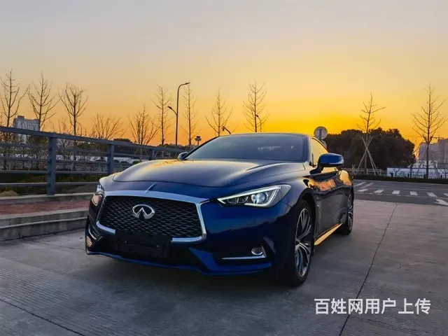 英菲尼迪Q款 2.0T 手自一体 豪华版 - 图片 1