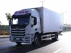 上汽红岩6.8米冷藏车多少钱 厂家包上牌可定制分期