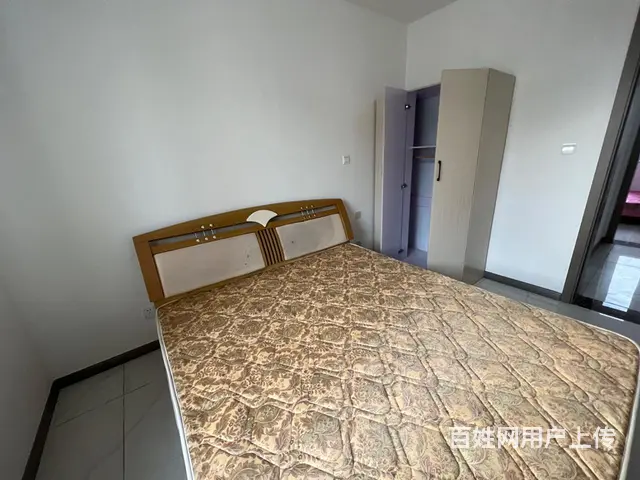 临港 天亿学府 精装三室 有电梯 家具家电齐全 - 图片 3