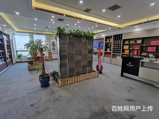 群力汇智广场 425米26万 电梯口 大门脸 中央空调 - 图片 1