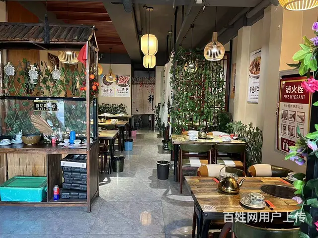 急转   餐饮聚集地精装修餐饮店低价转让 - 图片 2