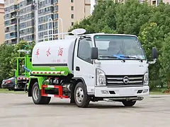 小型国六蓝牌　凯马3吨5吨洒水车　现车包上户价格