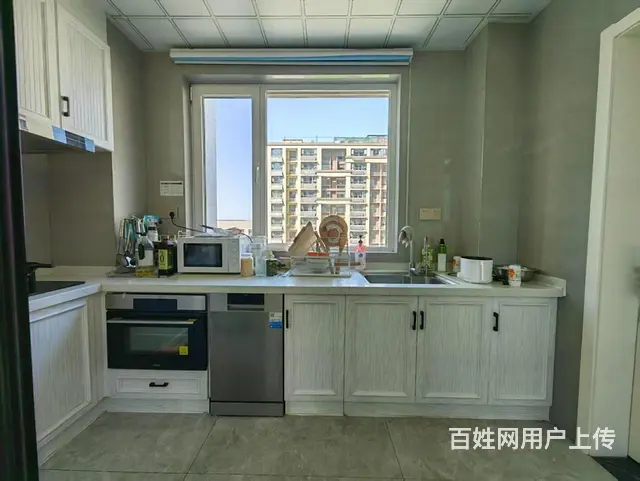 急售!盛世国际精装修6楼 大三居送车位储藏室 可贷款 - 图片 6
