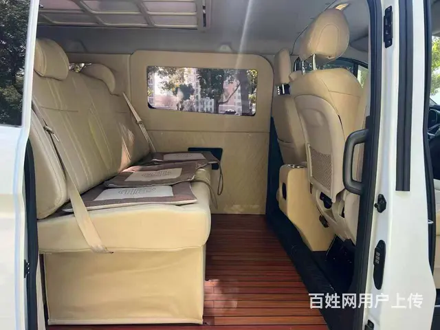 新到2020年12月上牌福特新全顺，短轴低顶6座 - 图片 5