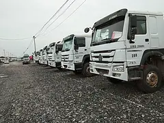 出售豪沃搅拌车