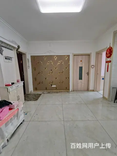 出租一条街老大商四楼中等装修拎包入住 - 图片 5