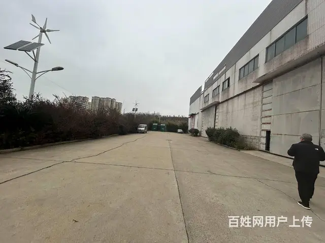 （老板本人）独门独院钢筋混凝土带行车办公宿舍一体厂房直租 - 图片 1