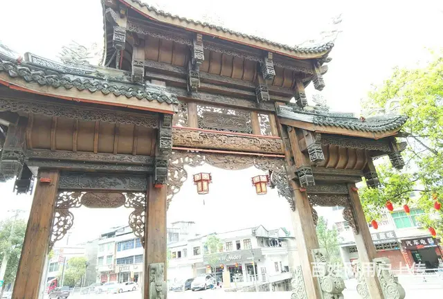 甘肃兰州中式实木门花格木窗实木雕花窗 - 图片 7